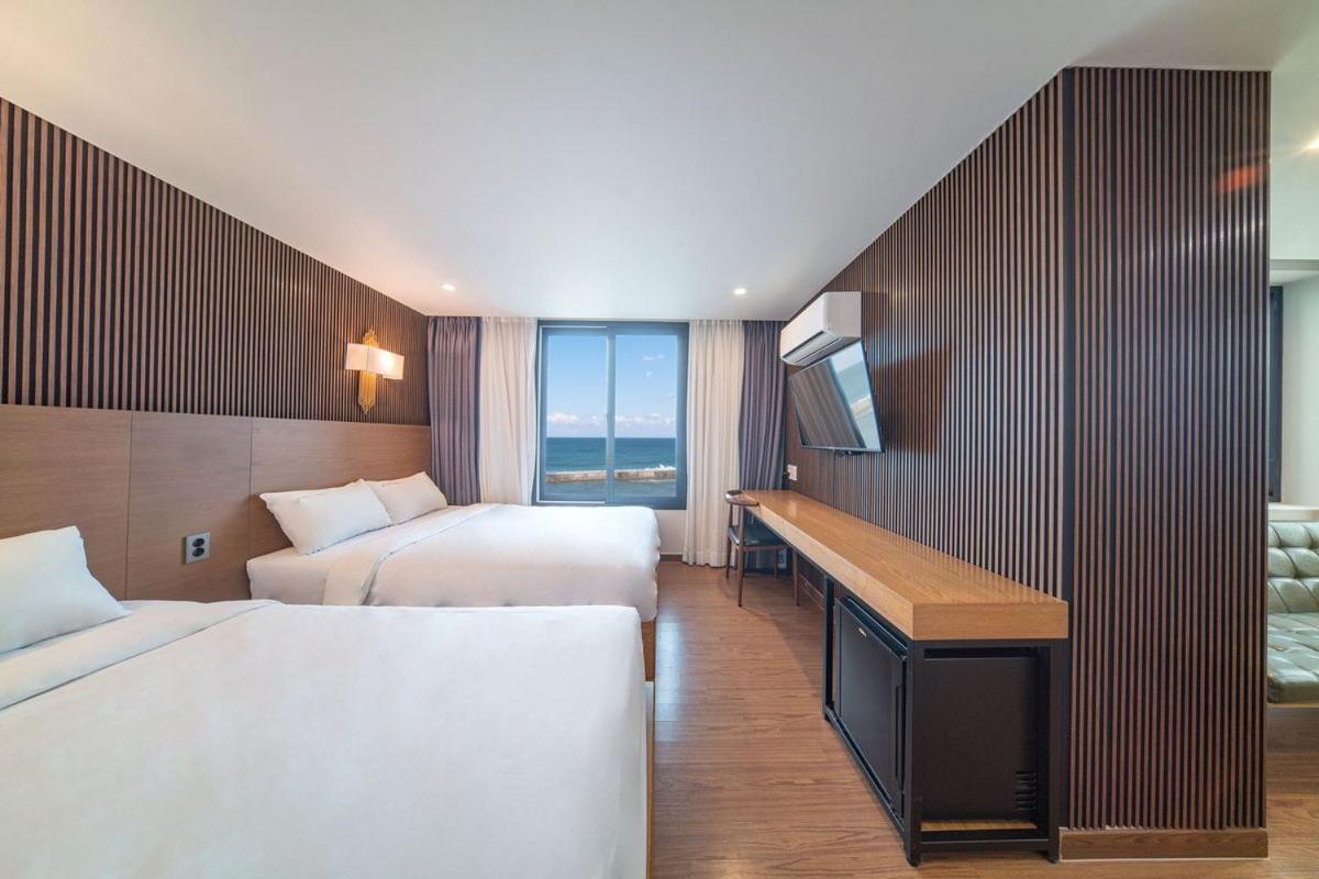 Two Y Hotel Yangyang Buitenkant foto