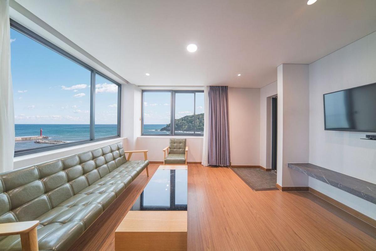 Two Y Hotel Yangyang Buitenkant foto