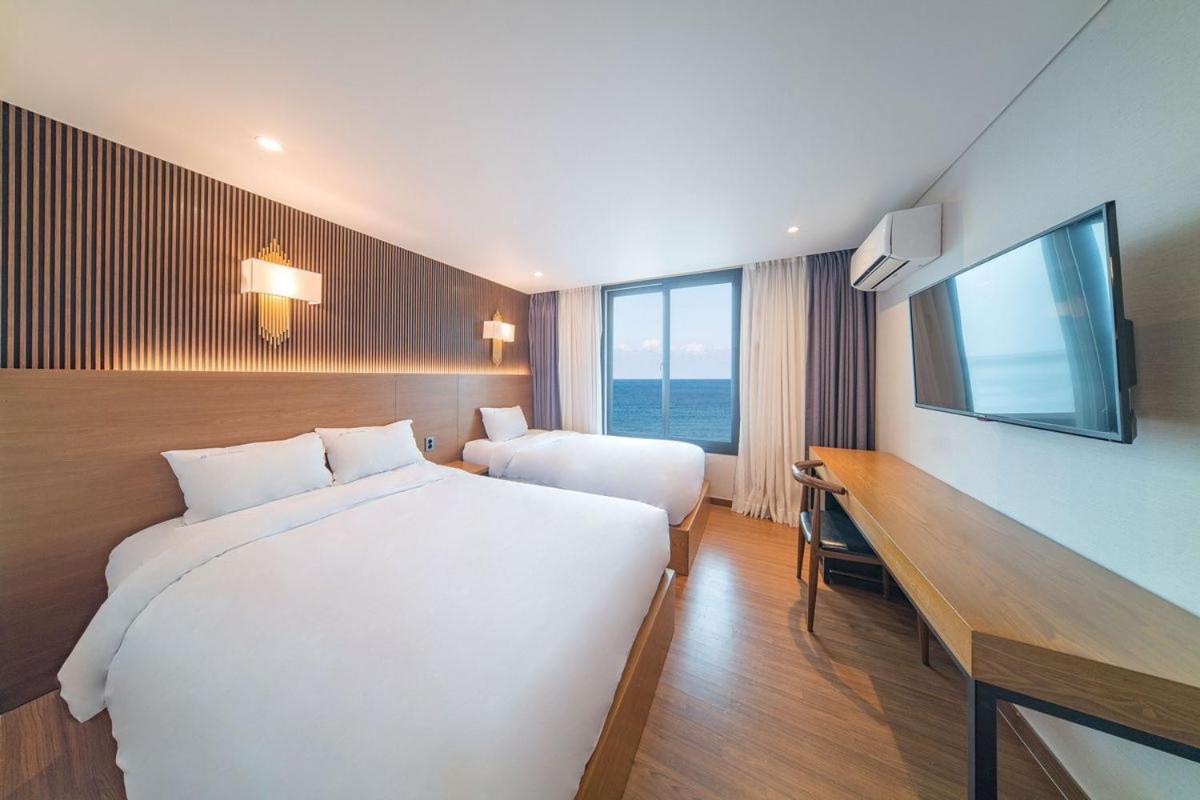 Two Y Hotel Yangyang Buitenkant foto