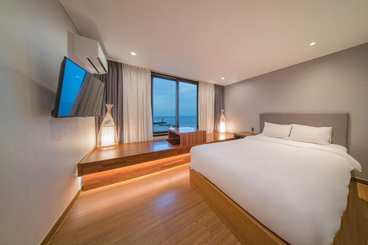 Two Y Hotel Yangyang Buitenkant foto