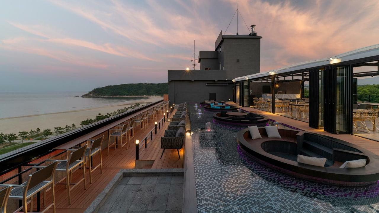 Two Y Hotel Yangyang Buitenkant foto